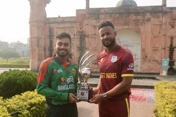 ชุด ODI เริ่มต้นในวันที่ 18 ตุลาคม.