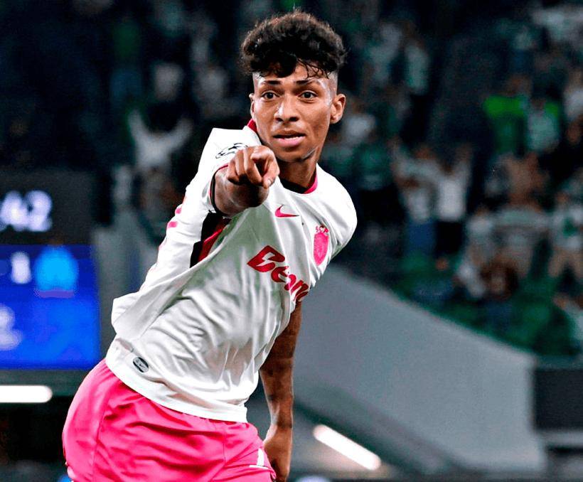 2-1! 0-0! แชมเปียนส์ลีกอยู่ในความวุ่นวายเมื่อสามทีมยักษ์ใหญ่สะดุด, ผู้นำลีกเอิงพ่ายแพ้ในช่วงท้ายเกม, สเปอร์สเก็บแต้มได้ _การแข่งขัน_ มาร์กเซย_ วิคาริโอ