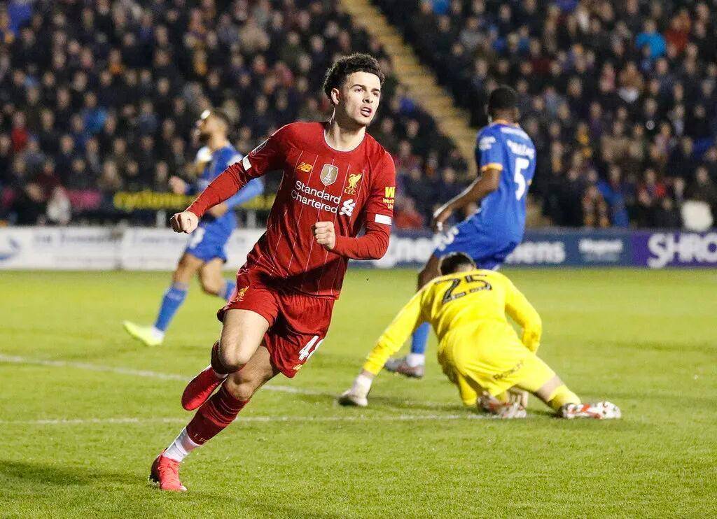 ถล่ม 5-0 ในค่ำคืนนี้มีความหมายแฝง! ทีมของมูรินโญ่ยังคงไร้พ่ายในเก้านัดขณะที่พวกเขามุ่งหน้าสู่จุดสูงสุด; การกลับมาในแชมเปี้ยนส์ลีกอยู่ในระยะเอื้อม_เบนฟิก้า_การแข่งขัน_การโจมตี