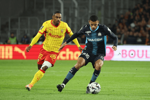 บาร์เซโลนา, ท็อตแนม และอินเตอร์ มิลาน แข่งขันเพื่อคว้าตัวกรีนวูด แมนเชสเตอร์ ยูไนเต็ด เรียกร้อง 50% ของค่าตัวในอนาคต 12 ประตูและแอสซิสต์ใน 12 นัด _แชมเปียนส์ลีก_ มาร์กเซย คริสเตียโน โรนัลโด