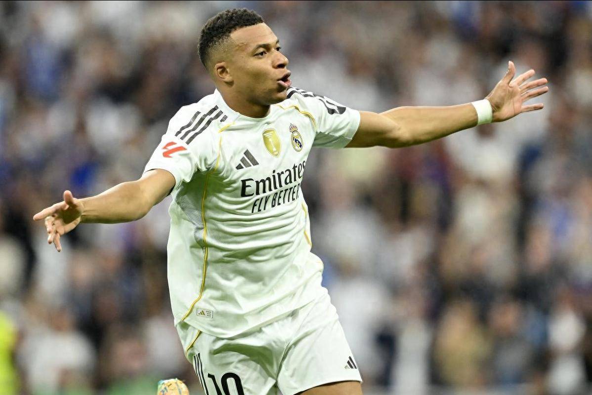 คีเลียน เอ็มบัปเป้ จะได้รับรางวัลรองเท้าทองคำยุโรปในวันศุกร์นี้ – รางวัลครั้งแรกของเขา. ลิโอเนล เมสซี ได้รับรางวัลรองเท้าทองคำยุโรปถึง 6 ครั้ง. ฤดูกาล ลาลีกา เรอัล มาดริด