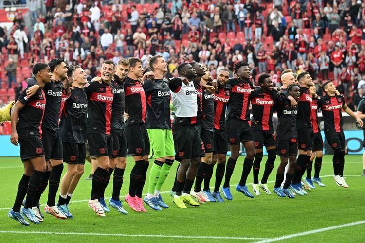 ศึกชิงถ้วยเยอรมัน: ไบเออร์ เลเวอร์คูเซ่น ไล่ล่าชัยชนะบนเส้นทางเยือน! หรือปาเดอร์บอร์นจะสร้างปาฏิหาริย์ในฐานะทีมรองบ่อน? _Attack_Match_Opponent