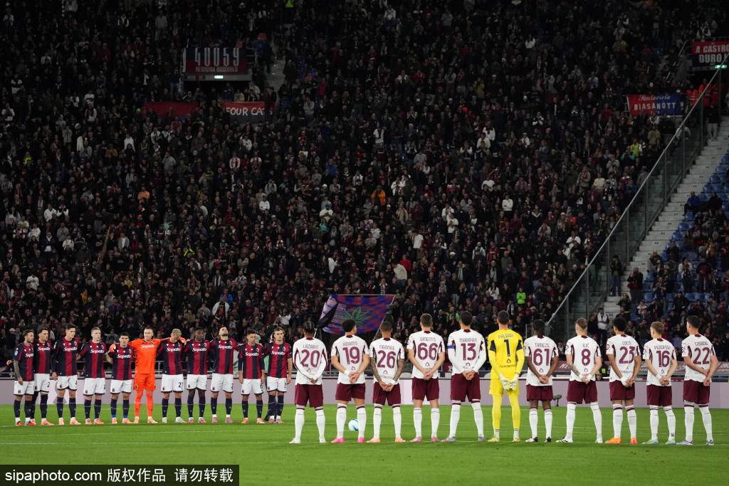 เซเรียอาพลิกโฉมอย่างน่าทึ่ง: โบโลญญ่าเอาชนะนาโปลี ดาร์ลิงส์และลูกูมิโชว์ฟอร์มเจิด_แมตช์_แคมบิอาโต_ทัลลิอาโน