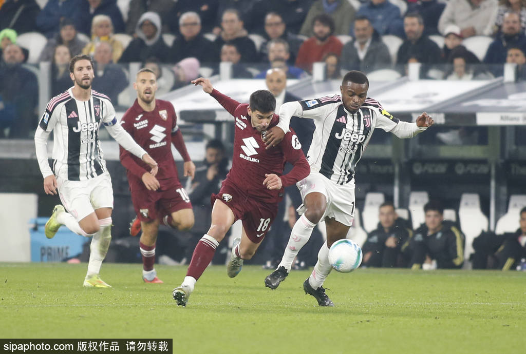 เซเรีย อา - ยูเวนตุสไม่สามารถทำประตูได้แม้บุกหนัก ในศึกดาร์บี้แห่งตูรินที่จบลงด้วยสกอร์ 0-0_เรอุส โอเปนดา_อิลดิซ_ซิโมเน จิโอวานนี