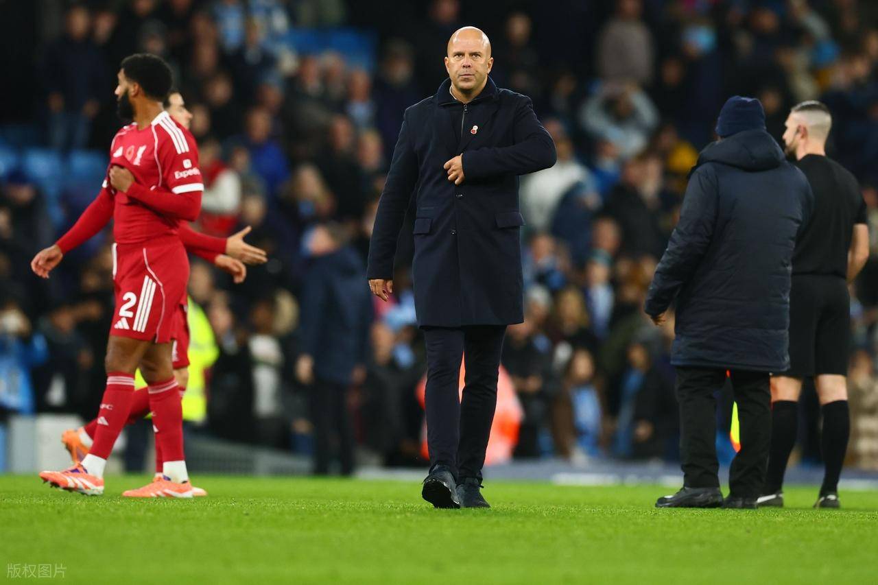 ความหวังในการป้องกันแชมป์ของลิเวอร์พูลดูริบหรี่! แฟนบอลแสดงความไม่พอใจต่อสล็อท แต่สโมสรยังคงยืนหยัดสนับสนุนเขาอย่างเต็มที่!_ฤดูกาล_ระบบ_คล็อปป์