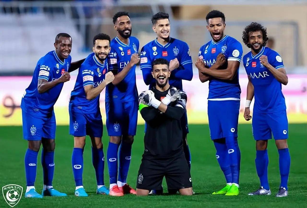 ศึกชี้ชะตาเซเรียอา: เวโรนาหวังคว้าชัยในบ้านนัดแรก พบกับปาร์มาที่กำลังล่าแต้มนอกบ้าน กองกลาง | จังหวะเกม | ปีก