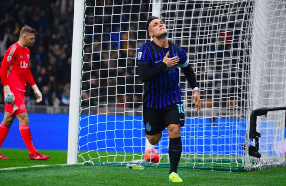 ค่ำคืนแห่งความสูงต่ำสำหรับชนชั้นนำของยุโรป: บาร์เซโลนา 5-3: ชนะติดต่อกัน 6 นัด นำ 4 คะแนน ลิเวอร์พูล 3-3: ตีเสมอช่วงท้ายอย่างเจ็บปวด อินเตอร์ มิลาน 4-0: ครองตำแหน่งจ่าฝูง _เรอัล เบติส_ _แชมเปียนส์ลีก_ _เรอัล เบติส_