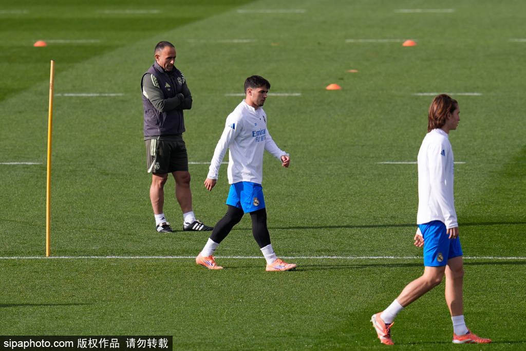 ทีมเยาวชนของเรอัล มาดริด กลับมาลงสนามในศึกยุโรปอีกครั้ง! การแข่งขันยูฟ่า แชมเปียนส์ลีก รุ่นอายุไม่เกิน 19 ปี รอบ 32 ทีมสุดท้าย พบกับมาร์กเซย เหล่าดาวรุ่งเตรียมโชว์ฝีเท้า _การแข่งขัน_การพัฒนาเยาวชน_แอตเลติโก มาดริด