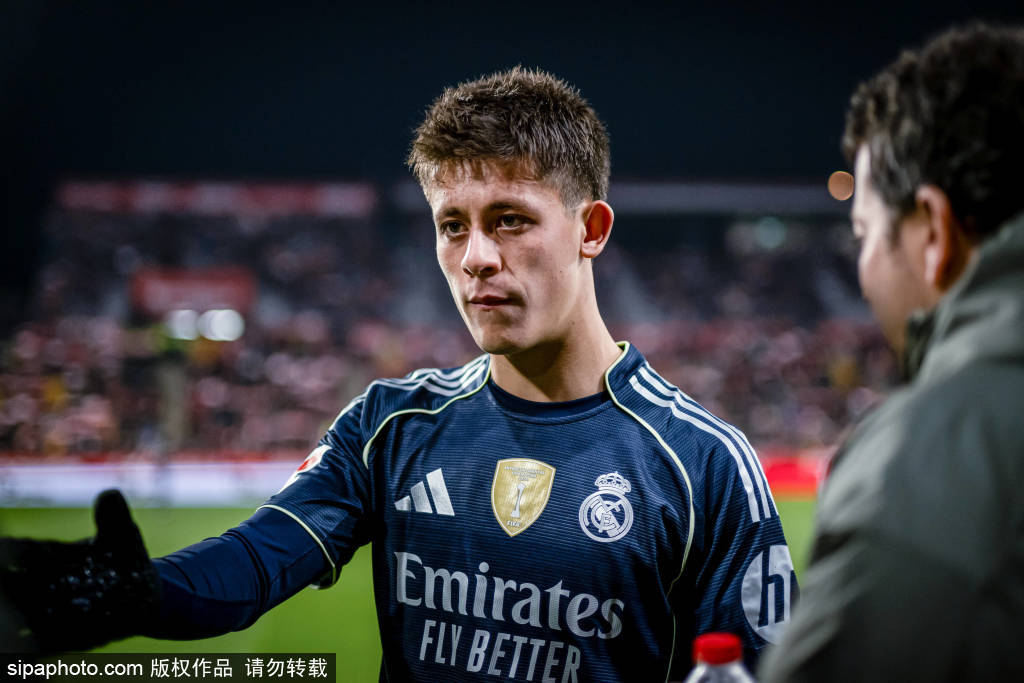 การแถลงข่าวก่อนการแข่งขันของฮาร์วีย์ อลอนโซ สำหรับ อลาเบส พบ เรอัล มาดริด ถ่ายทอดสด กลยุทธ์ของคิลิยัน เอ็มบัปเป้