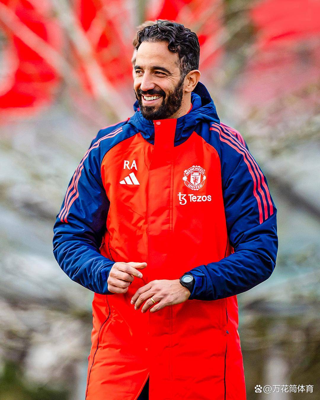 ความกดดันเพิ่มสูงขึ้นสำหรับบาร์ซ่า! สเปอร์สยื่นข้อเสนอ 40 ล้านปอนด์เพื่อคว้าตัวแรชฟอร์ด, เปแอสเชก็สนใจเช่นกัน, ทำให้ยูไนเต็ดพอใจ_อโมริม_ยูโร_แชมเปียนส์ลีก