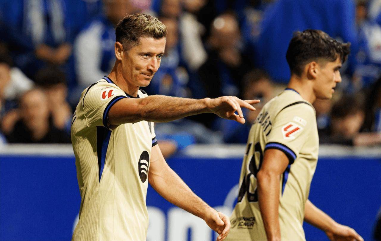 ลูกากูอยู่ในกรอบ! เอซี มิลานได้รับข่าวดีเพิ่มเติมเมื่อบาร์เซโลน่าเร่งดำเนินการคว้าตัวกองหน้าคนใหม่ ส่งผลให้เกิดปฏิกิริยาลูกโซ่ในการย้ายทีม_Renaissance_Army_Serie A