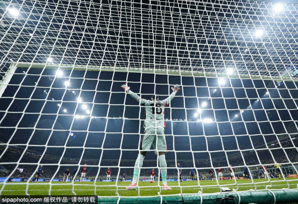 ผลงานของบาสโตนีในศึกซูเปอร์คัพ: อินเตอร์ มิลาน แพ้อย่างมีเกียรติ ทำไมบาร์เซโลนาถึงชื่นชอบกองหลังคนนี้? _แมตช์_โบโลญญา_อิตาลี