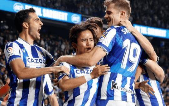 ศึกชิงถ้วยฝรั่งเศส: สตราสบูร์ก พบ ดันเคิร์ก – การต่อสู้ระหว่างเกมรับกับเกมรุก เกมรับ เกมรุก คู่แข่ง