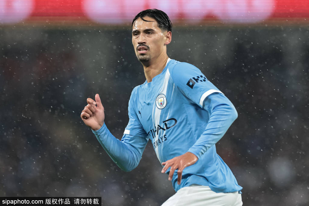 นักเตะใหม่ของแมนเชสเตอร์ ซิตี้ สร้างความฮือฮา! ซาวินี่อาจถูกบังคับให้ย้ายออก ขณะที่ท็อตแน่ม ฮ็อตสเปอร์พร้อมจะฉกตัว_เซเมโด้_เป๊ป กวาร์ดิโอลา_ปีก