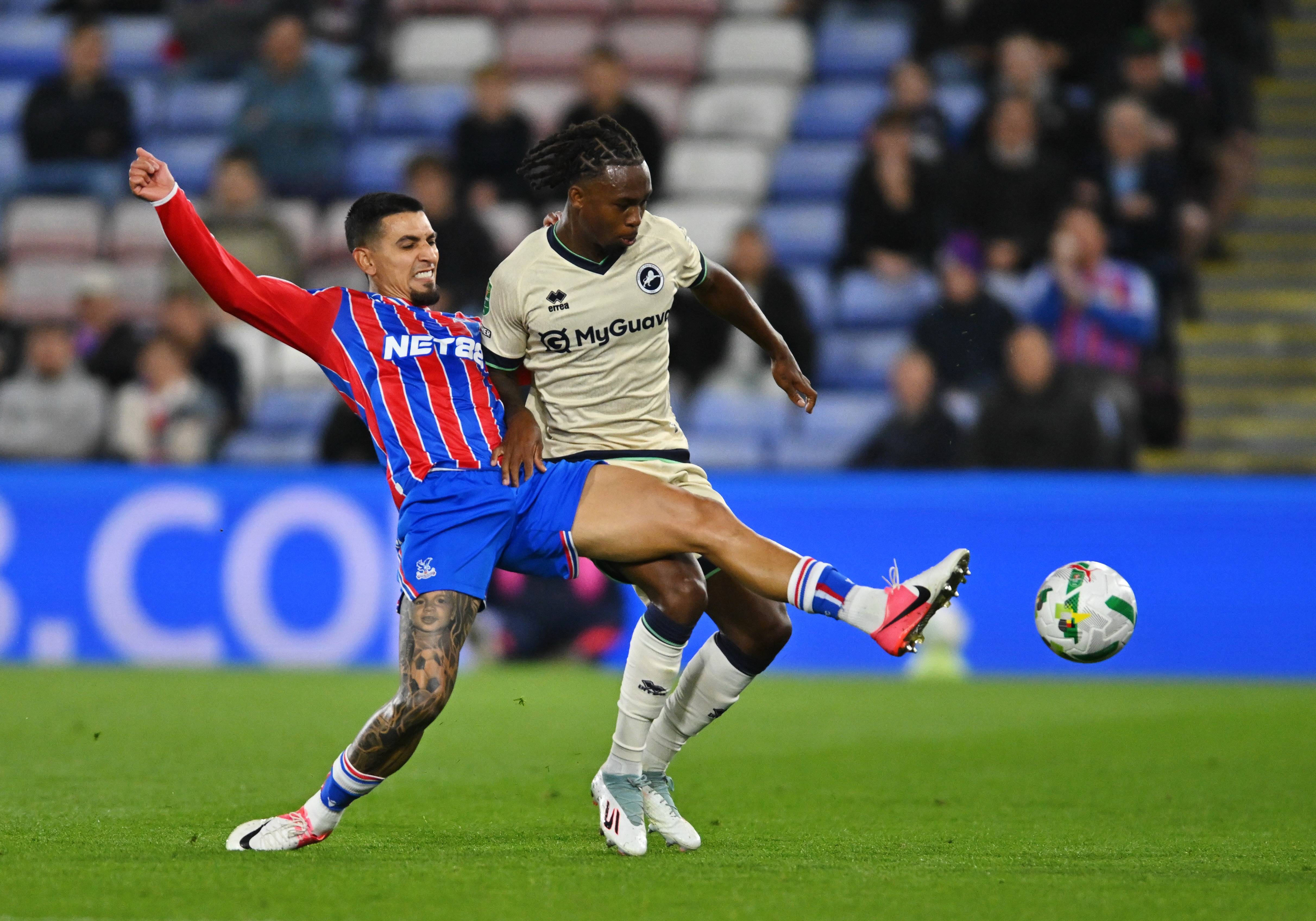 ปัญหา 25195 ฟุตบอลล็อตเตอรี่แบบชนะ-เสมอ-แพ้: ท็อตแน่ม ฮ็อตสเปอร์ ประสบวิกฤตอาการบาดเจ็บและฟอร์มตก! คริสตัล พาเลซ จะสามารถฉวยโอกาสจากความได้เปรียบในบ้านเพื่อสร้างเซอร์ไพรส์ได้หรือไม่ แม้จะเสียเปรียบด้านสภาพร่างกาย? _แนวรับ_ _กองกลาง_ _แชมเปี้ยนส์ลีก_