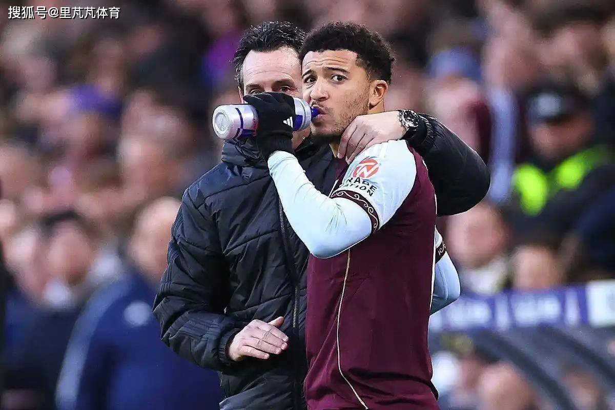 แมนเชสเตอร์ ยูไนเต็ด ยกเลิกการเซ็นสัญญา 85 ล้านปอนด์: นักเตะวัย 25 ปีที่ทำได้ 0 ประตูและ 0 แอสซิสต์จากการลงเล่น 14 นัด ตำนานแนะนำให้ย้ายไปซาอุดิอาระเบีย _ซานโช_ _แอสตัน วิลล่า_ _โอกาส_