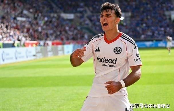 จากการพุ่งทะยานอย่างน่าทึ่งสู่การชะลอตัวชั่วคราว! นักเตะค่าตัว 100 ล้านปอนด์คนต่อไปของแฟรงค์เฟิร์ต? ยังคงเป็นเครื่องหมายคำถามในตอนนี้_จ้าน หวูซุน_แมตช์_ผู้เล่น