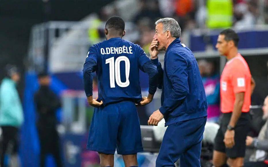 ตารางการแข่งขันอันหนักหน่วงของปารีส แซงต์-แชร์กแมงเริ่มต้นขึ้นแล้ว โดยต้องลงสนามดาร์บี้แมตช์ติดต่อกันสองนัดในสองรายการสำคัญ ดึงดูดความสนใจจากทั่วโลก _กีฬา_ เอ็นริเก้ _ยูฟ่า แชมเปียนส์ลีก_