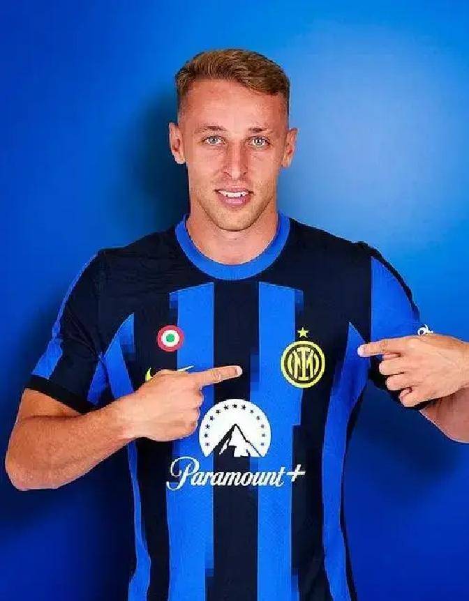 วลาโฮวิชอยู่ในสถานการณ์ที่ลำบาก! อาจย้ายไปร่วมทีมยูเวนตุส ตำนานชาวอิตาลี: แนวทางของเขาสมควรได้รับการยอมรับ_ตำแหน่ง_กองกลาง_ผู้เล่น