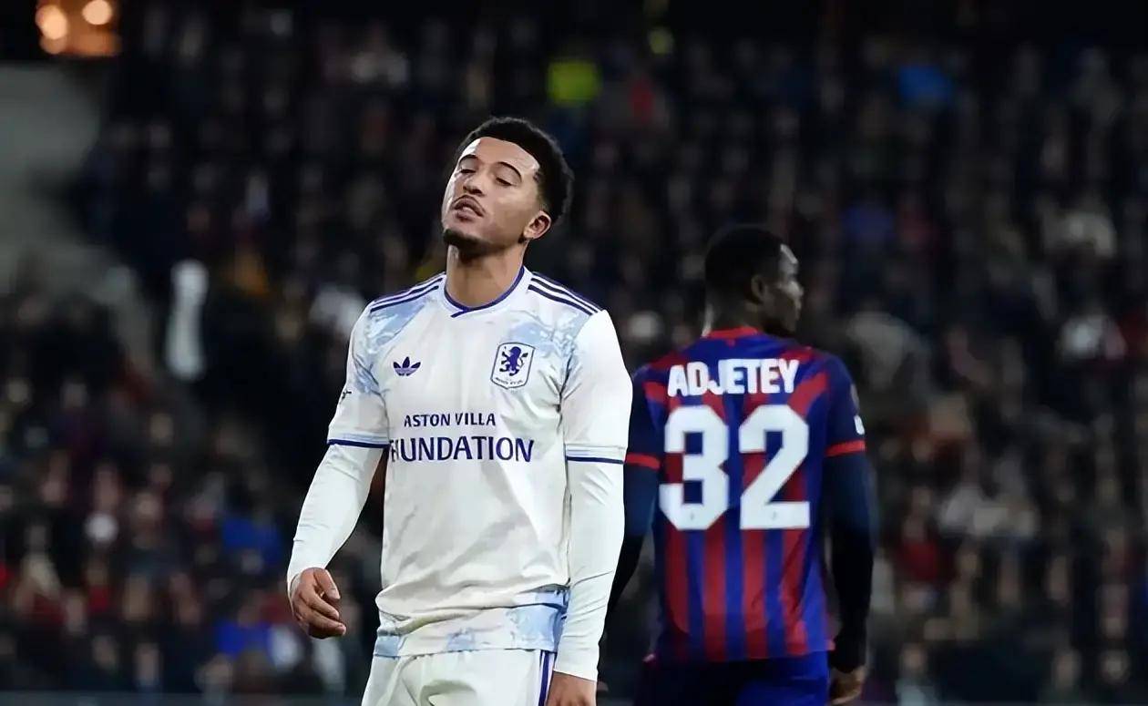 ค่าแรงสูง ผลผลิตต่ำ! แมนเชสเตอร์ ยูไนเต็ด มองหาทางลดภาระค่าเหนื่อยของซานโช่; ดอร์ทมุนด์อาจต้องขายดาวรุ่งที่มีแววก่อนเพื่อเซ็นสัญญาเขา?_แอสตัน วิลล่า_ปัญหาค่าเหนื่อย_