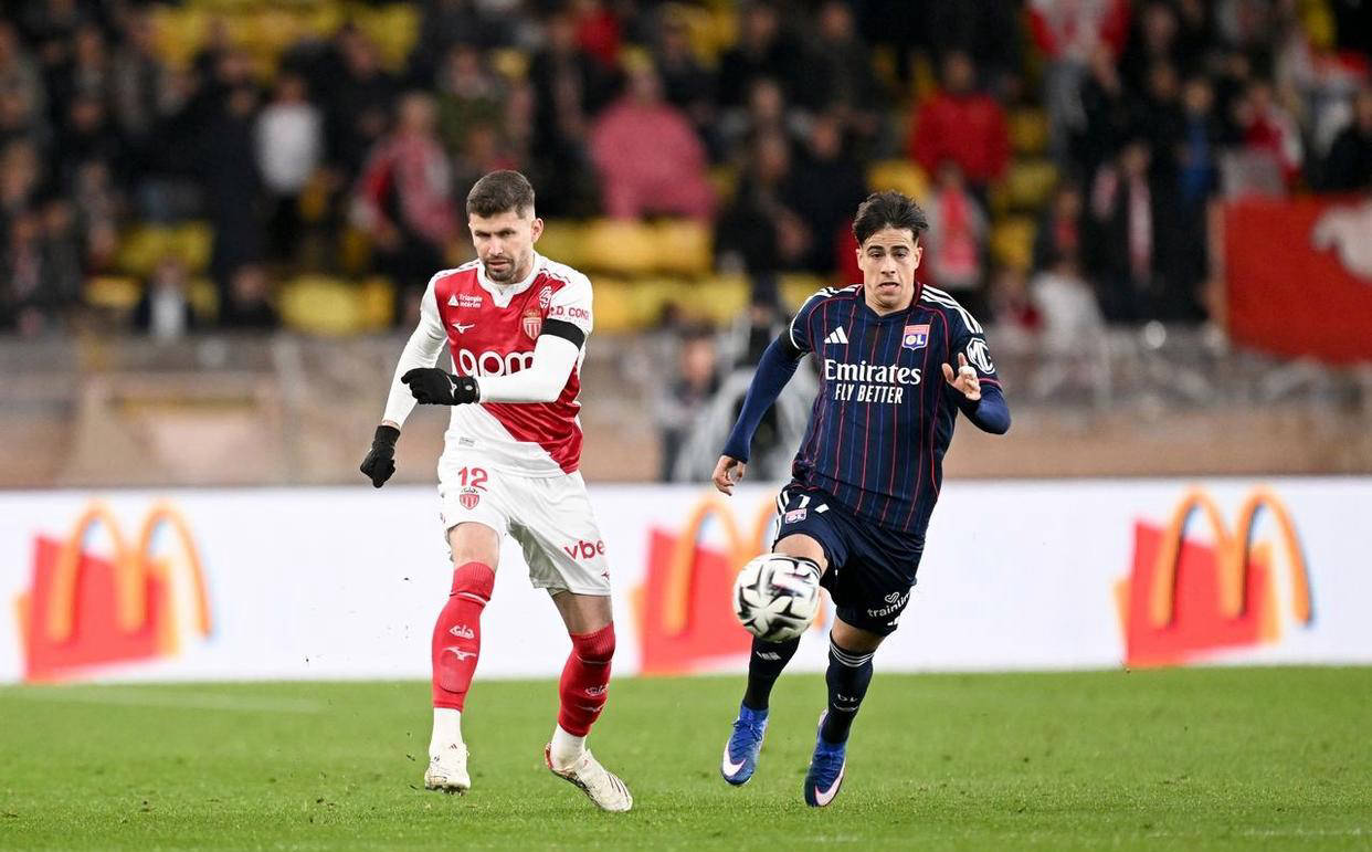 อันดับล่าสุดของลีกเอิงเผยออกมา: โมนาโกแพ้ให้กับลียง, นีซเสมอกับสตราสบูร์ก, ลีลล์พ่ายให้กับแรนส์_แอสซิสต์_แมนเชสเตอร์ ยูไนเต็ด