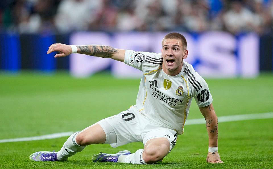 ผู้สืบทอดตำแหน่งของเมสซี่เผชิญอุปสรรคที่เรอัล มาดริด? การสนทนาสำคัญของอลอนโซ่อาจเป็นจุดเปลี่ยน _มาร์ติน_โทโน_โรดริโก