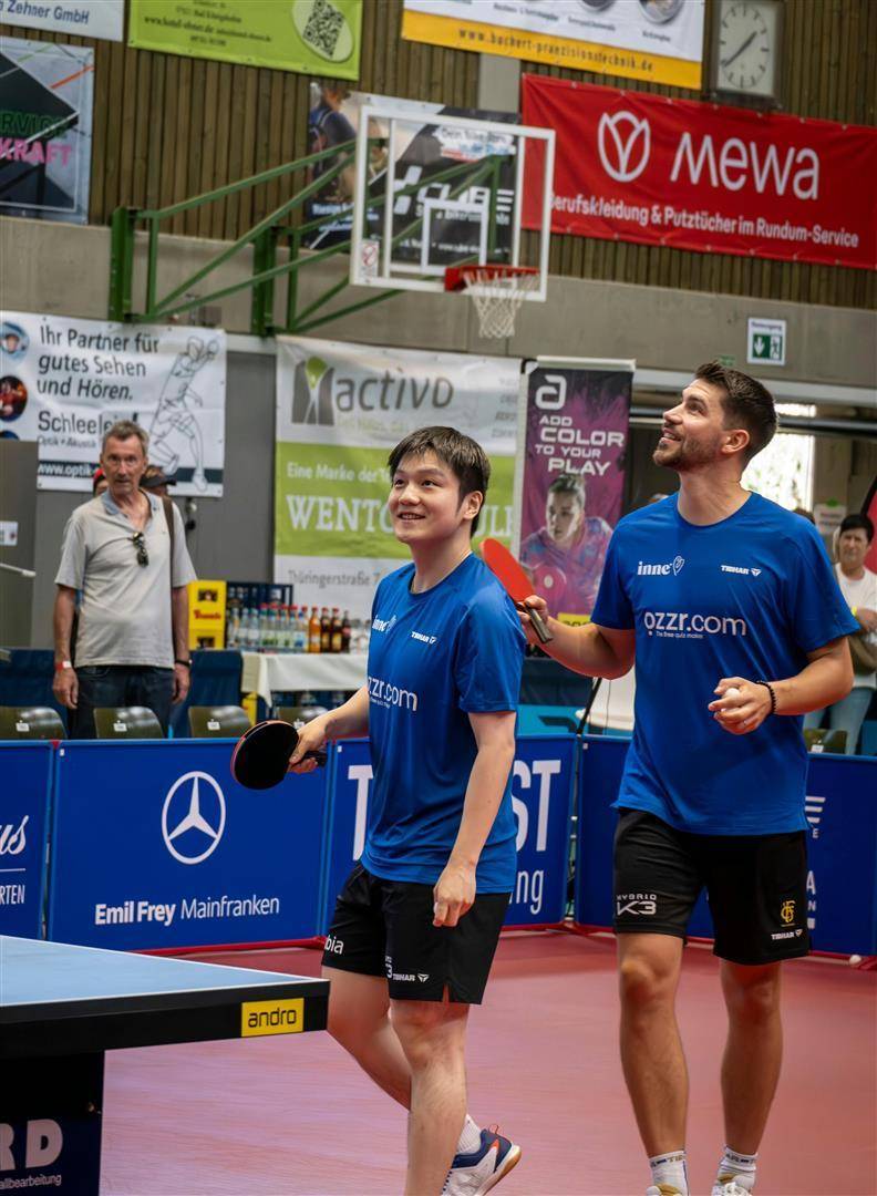 ฟาน เจินตง คว้าชัยชนะ 3-1 นำทีมซาร์บรูคเค่นคว้าแชมป์ฟุตบอลถ้วยเยอรมัน หลังจากแข่งขันทั้งหมดสี่แมตช์ในวันเดียว