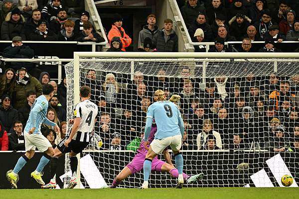 EFL Cup - เซเมญ่าทำประตูพาแมนเชสเตอร์ ซิตี้ คว้าชัยชนะ 2-0 ในเกมเยือนนิวคาสเซิล ยูไนเต็ด ที่สนามเซนต์เจมส์พาร์ค