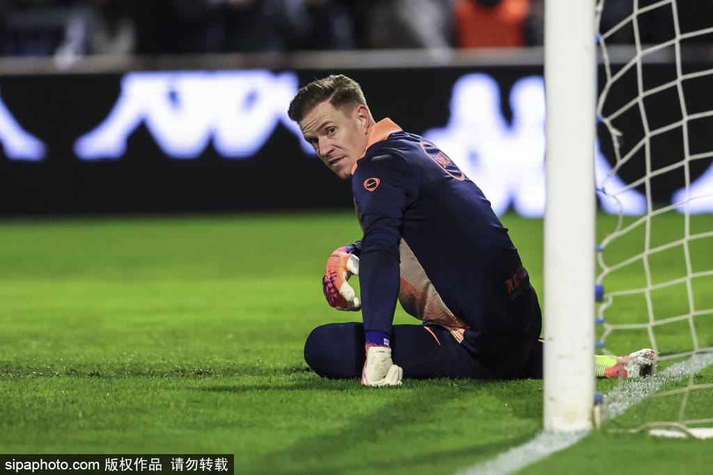 การหมุนเวียนปัจจุบัน: เทอร์ สเตเก้น หรือ เชสนี่, อโรโฮ, คาซาส, บัลกี... ซานตันเดอร์ คาซาโด้ ฟลิค