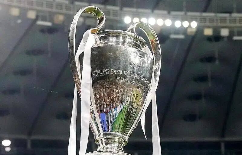 การปะทะกันครั้งสำคัญที่สุดของฤดูกาลอาจจะเป็นรอบชิงชนะเลิศยูฟ่าแชมเปียนส์ลีก แต่การเผชิญหน้าที่โหดร้ายที่สุดได้ถูกตัดสินไปแล้ว – ไม่ว่าฝ่ายใดจะแพ้ ความฝันในการคว้าสี่แชมป์ของพวกเขาจะพังทลาย แมนเชสเตอร์ ซิตี้ อาร์เซนอล อาร์เซนอล