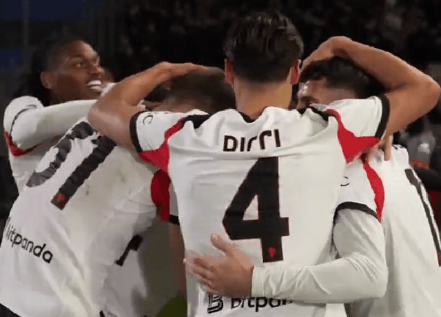 2-1! เอซี มิลาน จุดประกายความหวังอีกครั้ง: ชนะนอกบ้านทำให้พวกเขาตามหลังจ่าฝูงเพียง 5 คะแนน, อินเตอร์ vs ยูเวนตุส อาจมีการเปลี่ยนแปลง_แชมเปียนส์ลีก_นาโปลี_เซเรีย อา