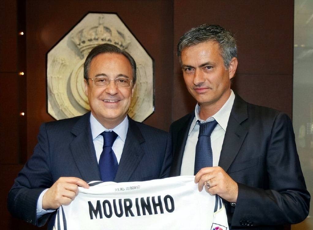 ไร้พ่ายในลีกสูงสุดของโปรตุเกส! รายงานระบุว่า มูรินโญ่ วัย 63 ปี ยังคงมีความรู้สึกดีต่อเรอัล มาดริด – เพียงแค่โทรศัพท์ครั้งเดียวอาจทำให้เขากลับมาคุมทีมเป็นครั้งที่สอง _เบนฟิก้า_ _ยูฟ่า แชมเปียนส์ลีก_