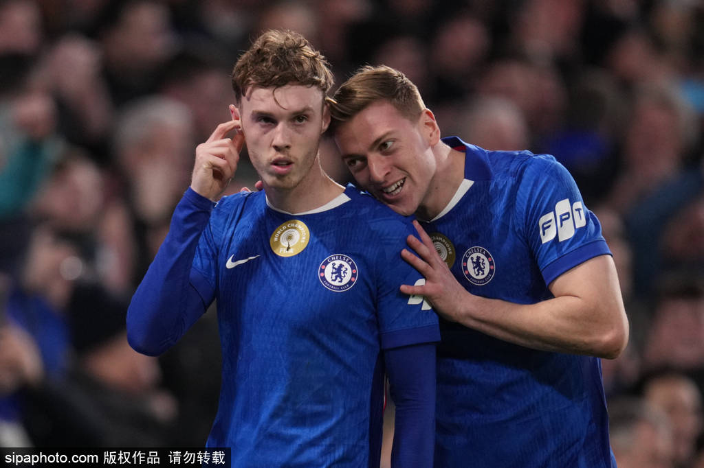 อัฒจันทร์ผู้ชม: แมนเชสเตอร์ ซิตี้ พบ นิวคาสเซิล + อาร์เซนอล พบ ท็อตแนม ฮ็อตสเปอร์; บาร์เซโลนา มุ่งมั่นกลับมาสู่เส้นทางแห่งชัยชนะ _การแข่งขัน_ลีก_ยูฟ่า แชมเปียนส์ลีก