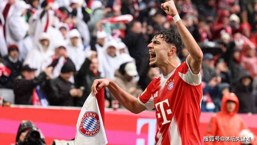 ผลการแข่งขันบุนเดสลีกา นัดที่ 23: บาเยิร์นคว้าชัยชนะอย่างหวุดหวิดเผยให้เห็นจุดอ่อนในเกมรับ, ดอร์ทมุนด์ไล่ตีเสมอช่วงท้ายเกม, ไบเออร์ เลเวอร์คูเซ่นพ่ายแพ้ในเกมเยือน_ฮอฟเฟ่นไฮม์_เลเวอร์คูเซ่น_ยูฟ่าแชมเปียนส์ลีก