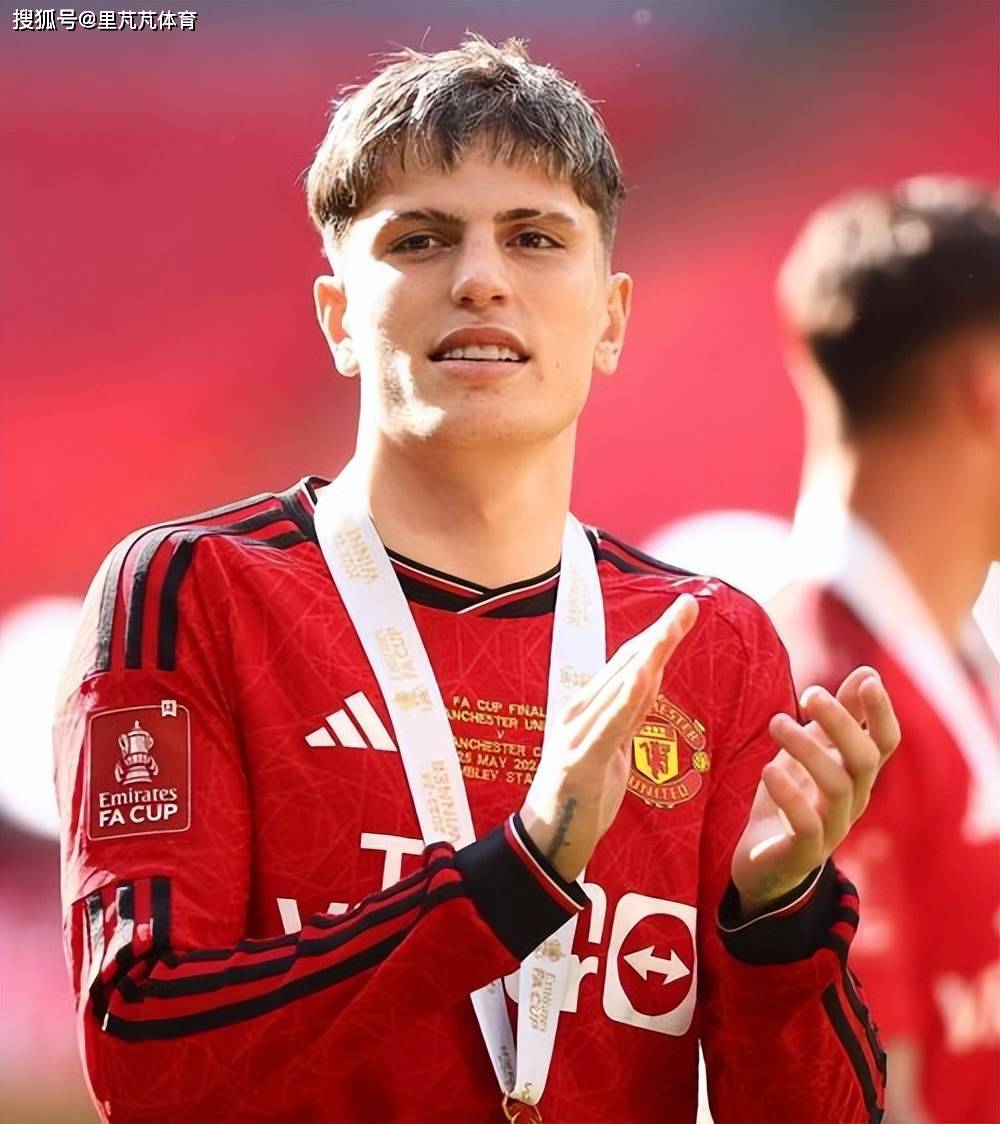 จากนักเตะที่ถูกแมนเชสเตอร์ ยูไนเต็ด ปล่อยตัวไป กลายเป็นความล้มเหลวของเชลซี? การ์นาโช่เผชิญกับการถูกไล่ออก ขณะที่อนาคตหลังออกจากยูไนเต็ดดูมืดมน _ฤดูกาล_ คุนดา สปอร์ติง ซีพี