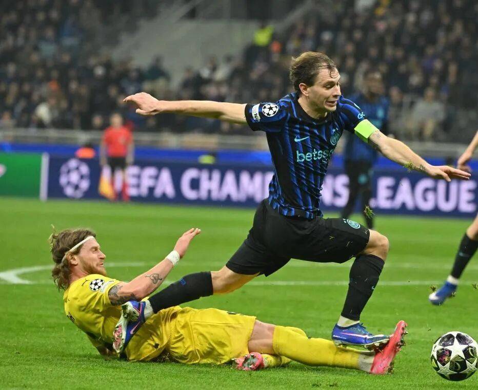 โบโด/กลิมท์จะไปได้ไกลแค่ไหนในแชมเปียนส์ลีกฤดูกาลนี้? นับตั้งแต่เปลี่ยนศตวรรษ มีเพียงสามทีมเท่านั้นที่เข้าถึงรอบก่อนรองชนะเลิศในฐานะทีมรองบ่อนที่ได้รับการยอมรับอย่างกว้างขวาง ได้แก่ อินเตอร์ มิลาน, อาแจ็กซ์ และลียง