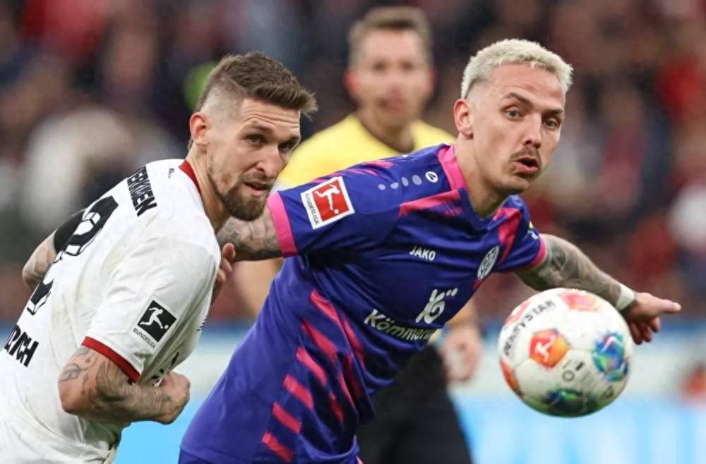 บุนเดสลีกา รอบที่ 24 เกิดเรื่องไม่คาดฝัน! ทีมมูลค่า 216 ล้านยูโรของไบเออร์ เลเวอร์คูเซ่น เสมอ 1-1 กับไมนซ์ ตกต่ำลงเป็นสามนัดที่ไม่ชนะ_แมตช์_มูลค่าตลาด_การโจมตี