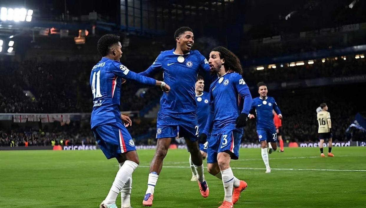 สถานการณ์แชมป์ของอาร์เซนอลเป็นอะไรที่ดีมาก หลังจากเอาชนะไบรตัน ตารางการแข่งขันค่อนข้างหลวม และการต่อสู้ครั้งสำคัญครั้งต่อไปของแชมเปี้ยนส์ลีกคัพก็เริ่มต้นขึ้นทีละคน_Air_Manchester City