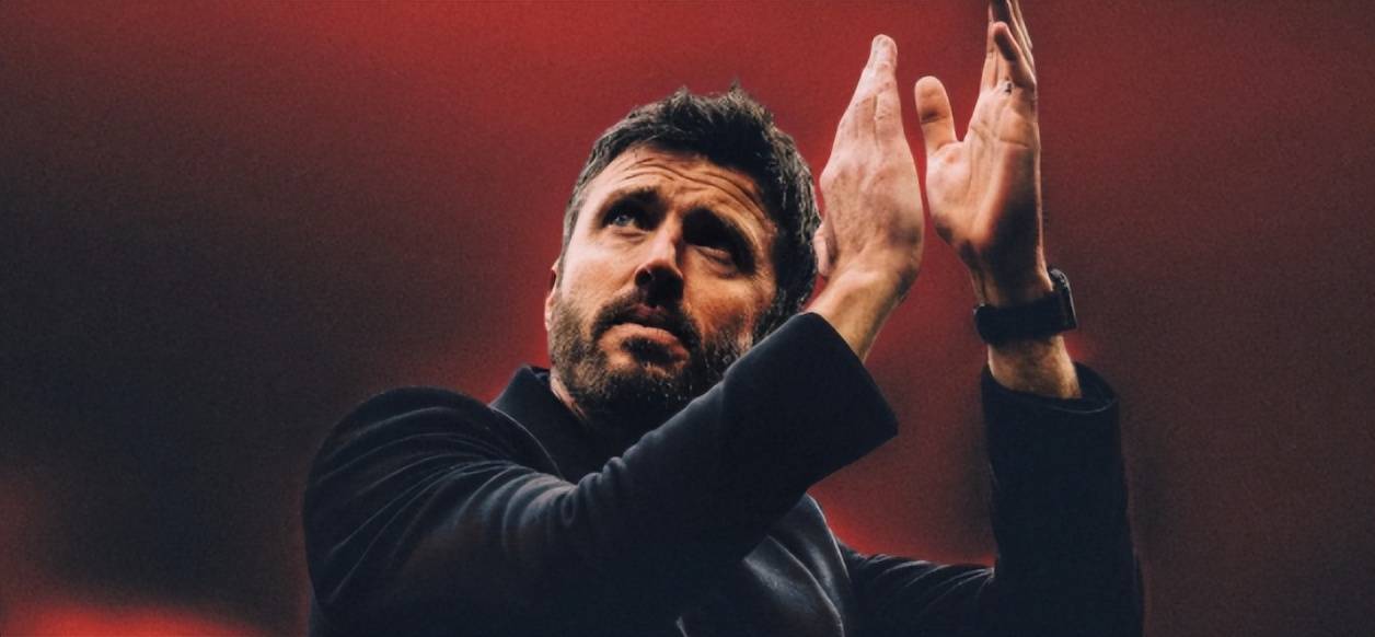 แมนเชสเตอร์ ยูไนเต็ด ขุดมิดฟิลด์บลูส์และสตาร์เดมอนซัมเมอร์นี้ เริ่มที่ 50 ล้านยูโร และต้องการป้องกัน ยูเวนตุส_อังเดร ซานโตส_เชลซี เซเรีย อา