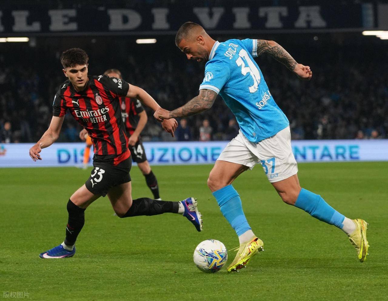 คืนกระตุ้น: มูรินโญ่ นำทีม 1-1, เอซี มิลาน 0-1, ยูเวนตุส 2-0, บียาร์เรอัล อารมณ์เสีย 0-1_serie A_Grona_Napoli