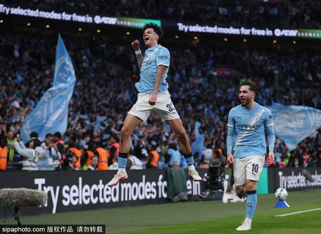 การเปิดเผย: การแข่งขันพรีเมียร์ลีกของอาร์เซนอลและแมนเชสเตอร์ซิตี้อาจจุดชนวนรอบเพลย์ออฟแชมป์เปี้ยนชิพอย่างที่ไม่เคยมีมาก่อน! _ hard_season_burnley