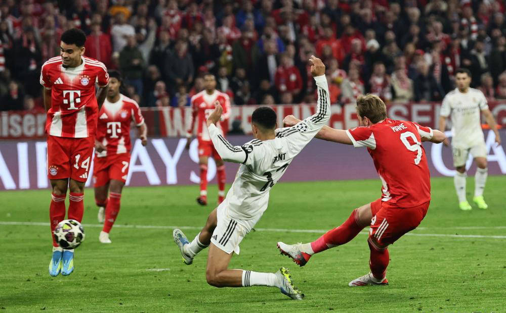 มีความอยุติธรรมชนิดหนึ่ง เรียกว่า เรอัล มาดริด ไม่คืนดี! หลังจากแชมเปี้ยนส์ลีกออกจากแชมเปี้ยนส์ลีก เขาโกรธกัน และปฏิกิริยาของเรอัล มาดริดก็ขาดไปจริงๆ