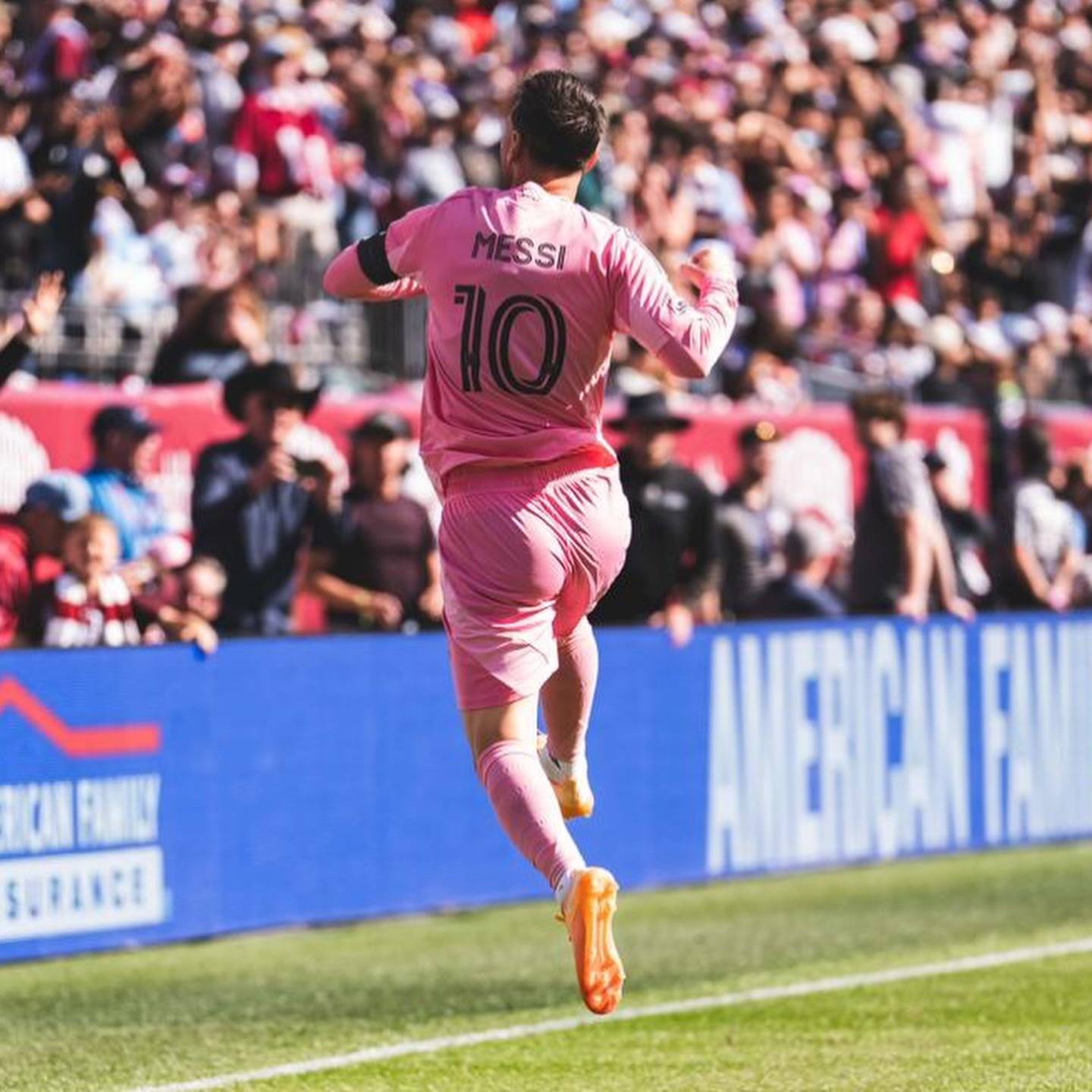 เมสซี่พาทีมคว้าแชมป์! MVP! ดึงดูดผู้คน 75,824 คน ให้ดูบอลตรงจุด สูงเป็นอันดับสองในประวัติศาสตร์! _ ดับเบิ้ลทีม _ บาดเจ็บ _ เงินคือ