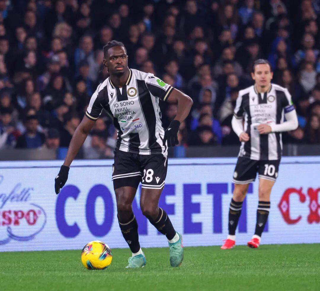 เป้าหมายฤดูร้อนนี้! นักข่าว: อินเตอร์ ลูกเสือ ตรวจสอบ อูดิเนเซ่ กองหลังชาวฝรั่งเศสวัย 26 ปี โอมา โซเลอร์_ลานเนง_นิโคล_ยูโร