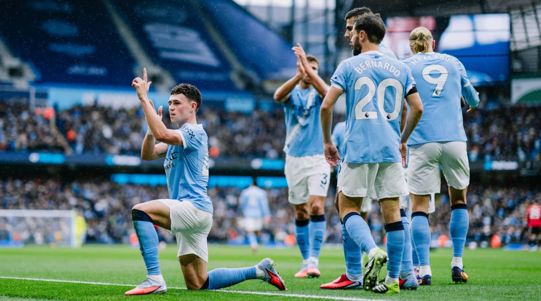 พรีเมียร์ลีก วุ่นวาย! แมนฯ ซิตี้ 2-1 อาร์เซนอล ลิเวอร์พูล 2-1 ราชาแห่งศึกยูโรป้า ลีก 4-3 รั้งอันดับ 4