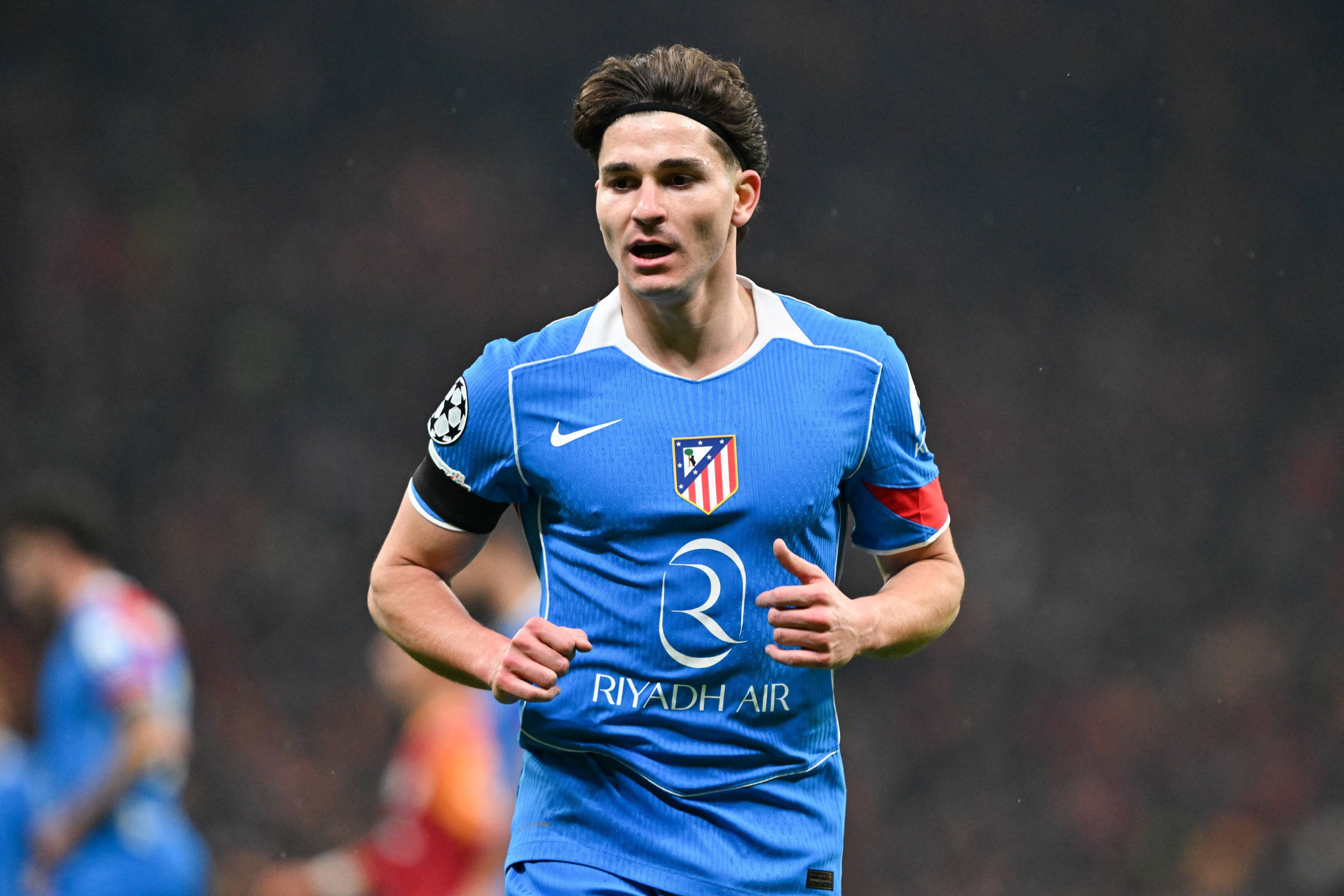 19 ประตู 10 แอสซิสต์! สื่อตะวันตก เผยว่า บาร์เซโลน่า 100 ล้านยูโร เรียกร้องให้อัลวาเรซบังคับพระราชวังแอตเลติโก มาดริด - Xinhua English.news.cn