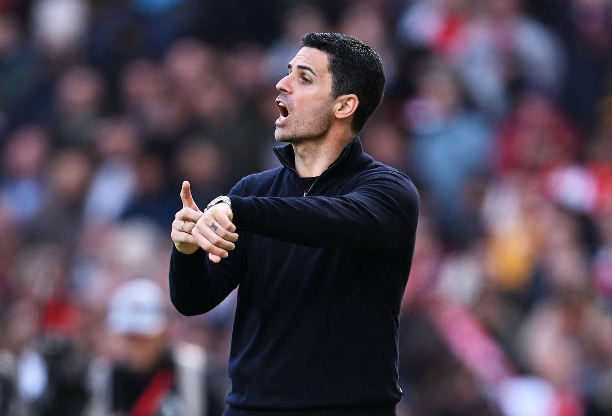 จุดต่อไปในพรีเมียร์ลีก? สื่อตะวันตกเปิดเผยว่า Cesc Fabregas อาจอยู่ในความดูแลของตราประทับอันหล่อเหลาของ Arsenal แฟน ๆ are polarized_artta_como_napolitan