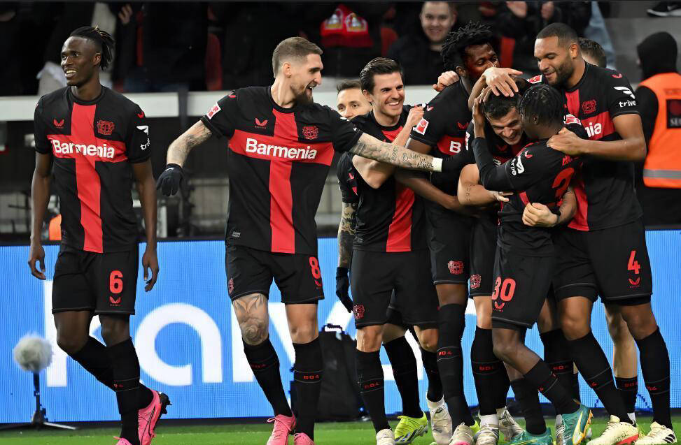 การคาดการณ์ล่าสุดของบุนเดสลีกา: ไลพ์ซิกและเลเวอร์คูเซ่นชนะฮอฟเฟ่นไฮม์และดอร์ทมุนด์อยู่ในทีม SUSPENSE_HOME และ away_match_uefa แชมเปี้ยนส์ลีก