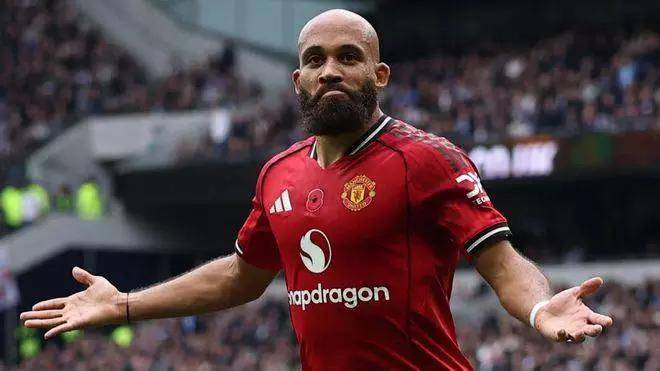 รูปแบบพรีเมียร์ลีกเปลี่ยนไปอย่างมาก! แมนฯ ยูไนเต็ด อยู่ในแชมเปี้ยนส์ลีก ท็อตแนม อยู่ในโซนตกชั้นอย่างล้ำลึก เดอะกันเนอร์ส วิ่งแชมป์ เชลซี หล่อ ดิสเพลสเมนต์!_ key_arsenal_benfica