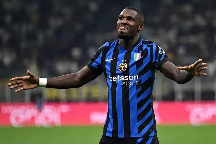 45 ล้าน หยุดไม่ได้! อินเตอร์ มิลาน โจมตีเอวเหล็กของโรม และแผนสวอปหนักก็เปิดตัวอย่างเป็นทางการ!_ kone_midfield_gasperini